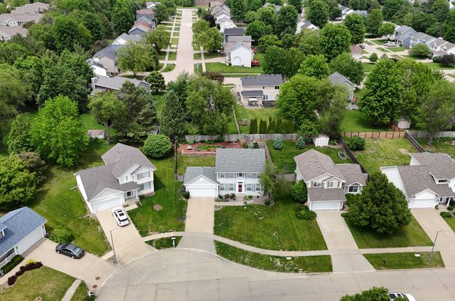 5091 Plumwood Drive, West Des Moines, IA 50265