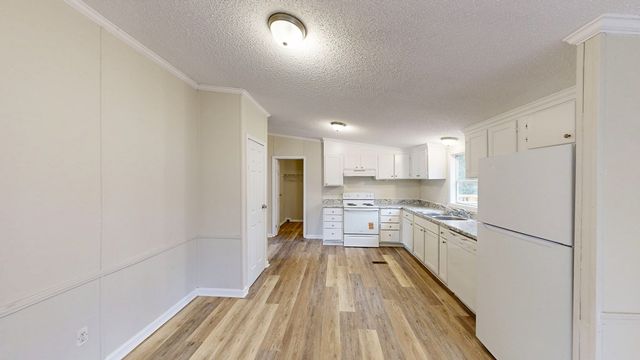 465 Sealy Wells Road, Cottonwood, AL 36320