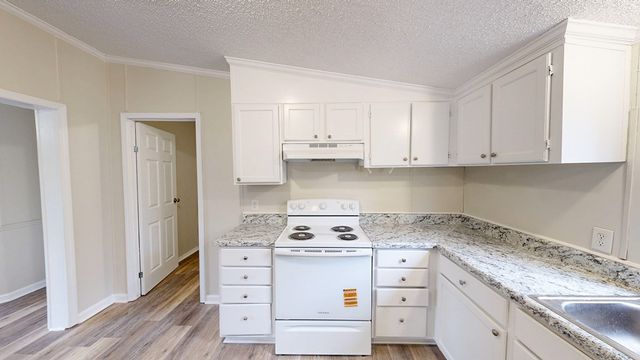 465 Sealy Wells Road, Cottonwood, AL 36320