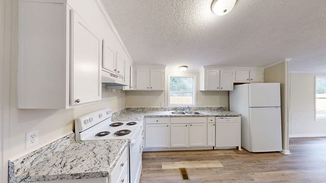 465 Sealy Wells Road, Cottonwood, AL 36320