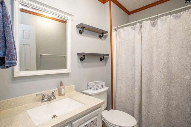 1640 Lawhorn Road, Cassatt, SC 29032