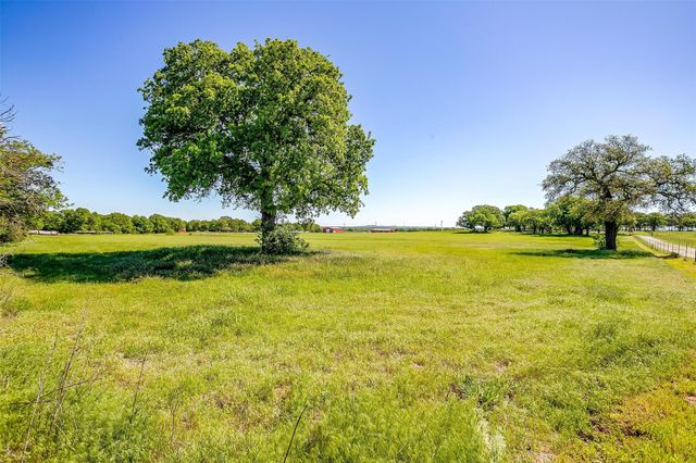 1755 S Fm 1655, Alvord, TX 76225