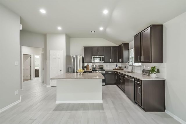 2815 Beech River Court, Conroe, TX 77301