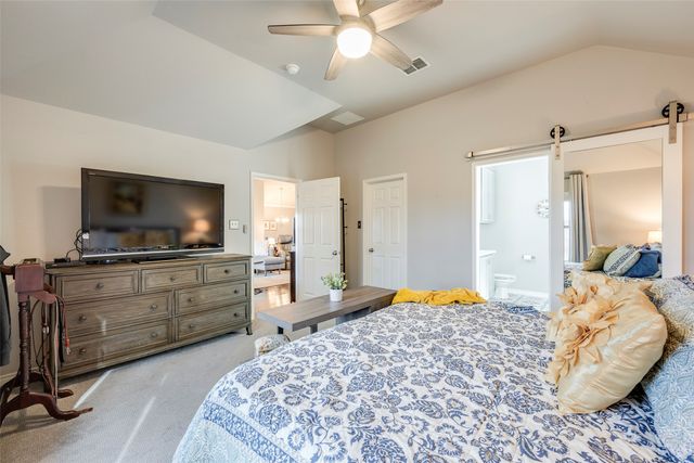 15625 Gatehouse Drive, Fort Worth, TX 76262