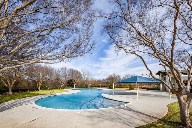 15625 Gatehouse Drive, Fort Worth, TX 76262