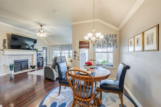 15625 Gatehouse Drive, Fort Worth, TX 76262