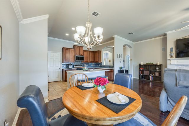 15625 Gatehouse Drive, Fort Worth, TX 76262