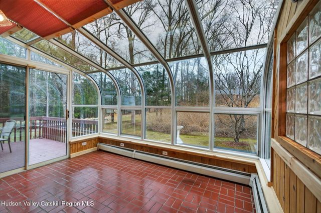 47 Meyers Road, Kingston, NY 12401