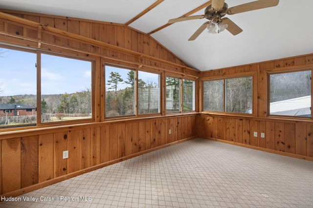 47 Meyers Road, Kingston, NY 12401