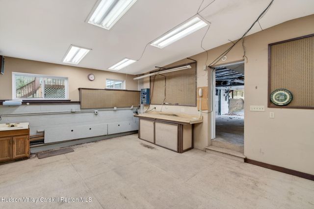 47 Meyers Road, Kingston, NY 12401