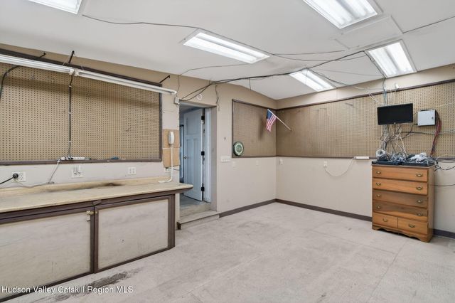 47 Meyers Road, Kingston, NY 12401