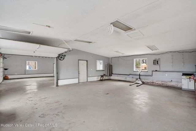 47 Meyers Road, Kingston, NY 12401