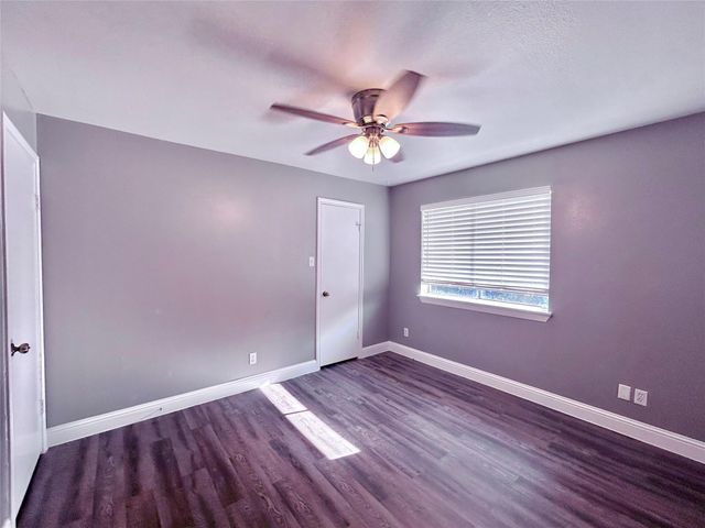 3500 Tangle Brush Drive 104, The Woodlands, TX 77381