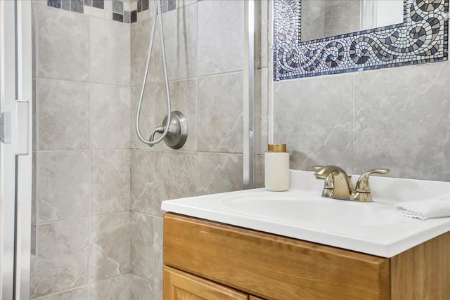 2740 Park Hills Dr, Sacramento, CA 95821