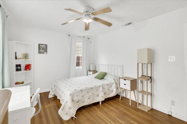 2740 Park Hills Dr, Sacramento, CA 95821