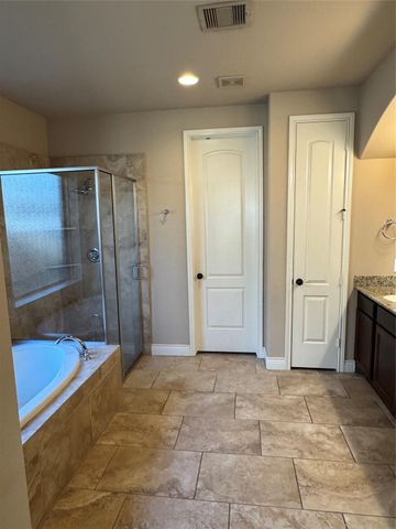 28654 Clear Woods Drive, Spring, TX 77386