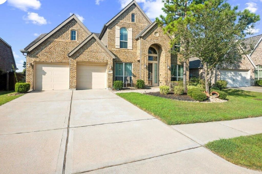 28654 Clear Woods Drive, Spring, TX 77386