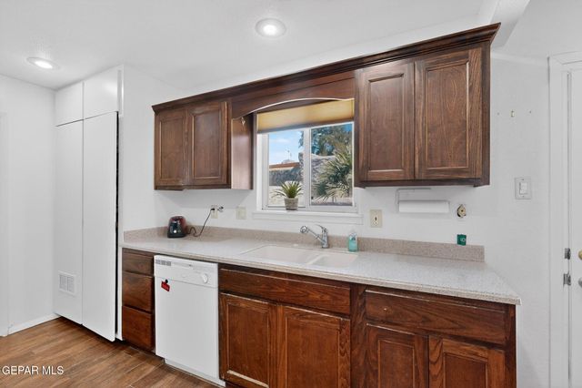 537 RIDGEMONT Drive, El Paso, TX 79912