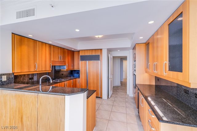 2877 Paradise Road 1203, Las Vegas, NV 89109