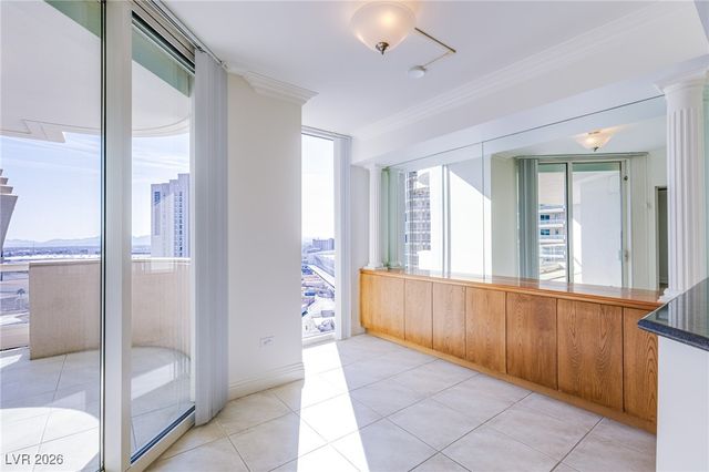 2877 Paradise Road 1203, Las Vegas, NV 89109