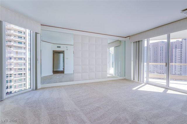 2877 Paradise Road 1203, Las Vegas, NV 89109