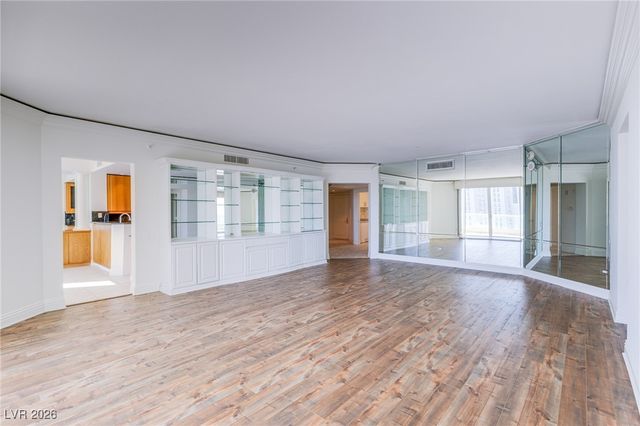 2877 Paradise Road 1203, Las Vegas, NV 89109