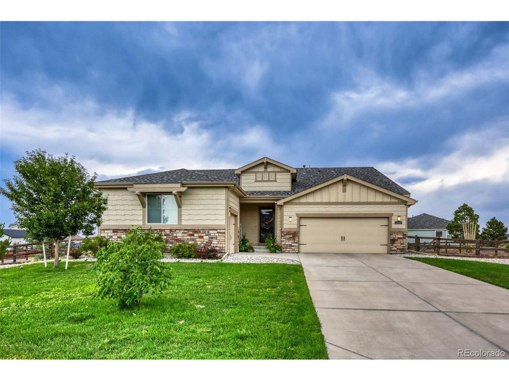 5599 En Joie Pl, Elizabeth, CO 80107