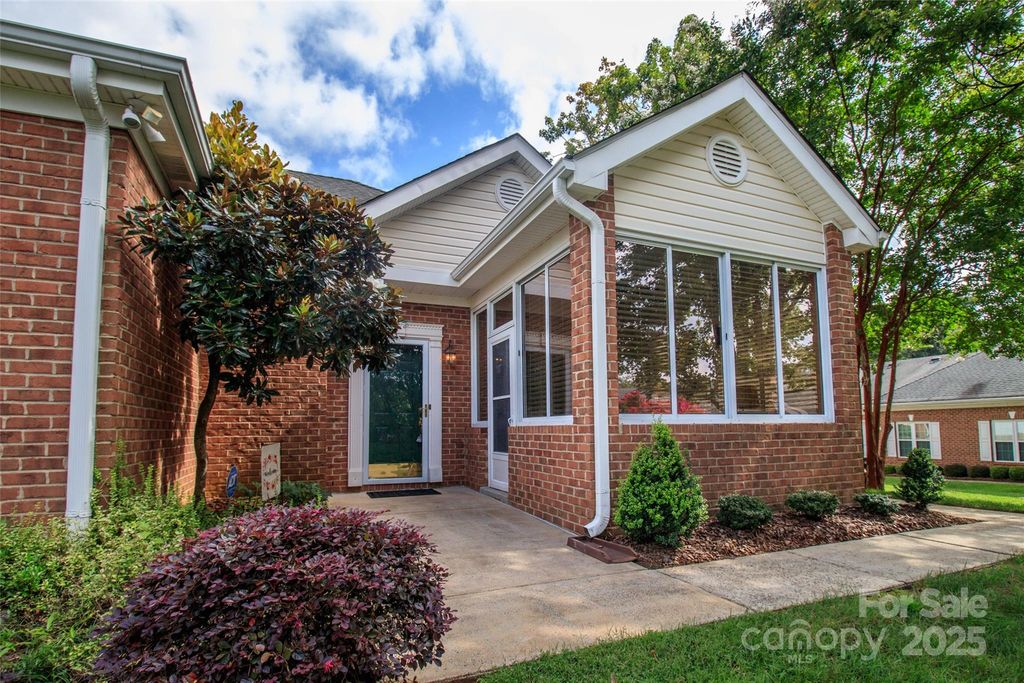 8311 Olde Troon Drive, Charlotte, NC 28277