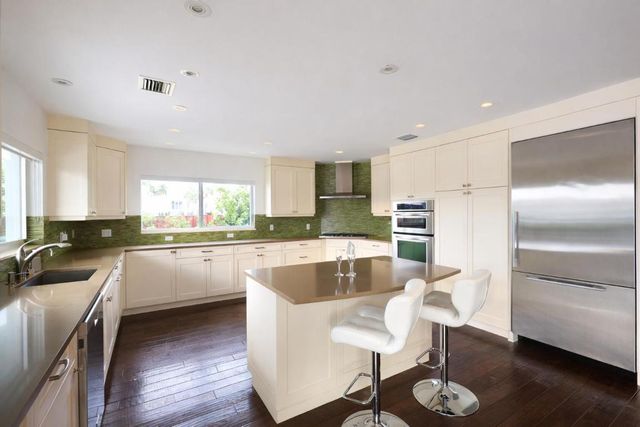 3018 NE 26th Street, Fort Lauderdale, FL 33305