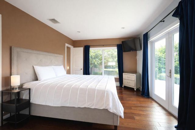 3018 NE 26th Street, Fort Lauderdale, FL 33305