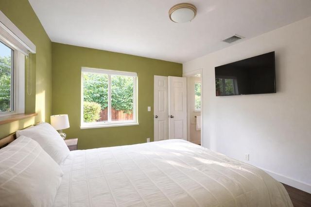 3018 NE 26th Street, Fort Lauderdale, FL 33305