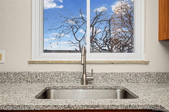 23835 Audrey Avenue, Warren, MI 48091