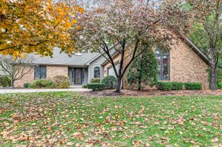 51160 Kings Crossing, Granger, IN 46530