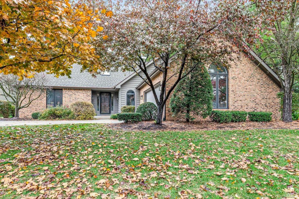51160 Kings Crossing, Granger, IN 46530