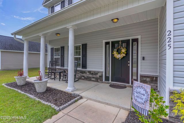 225 Wood House Drive, Jacksonville, NC 28546