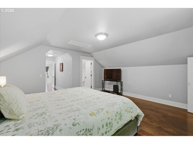 2000 W RESERVE St, Vancouver, WA 98663