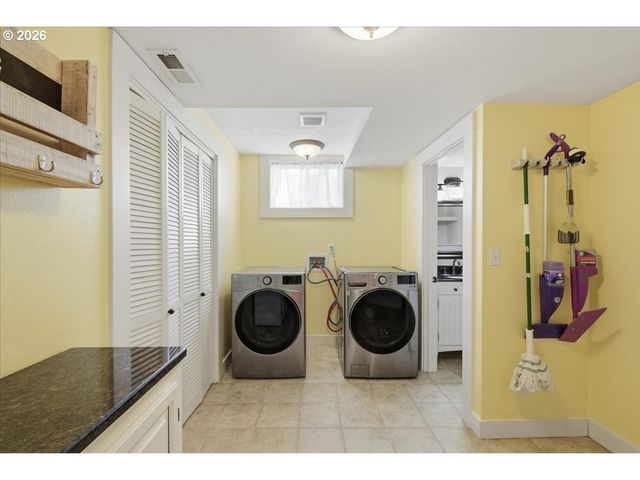 2000 W RESERVE St, Vancouver, WA 98663
