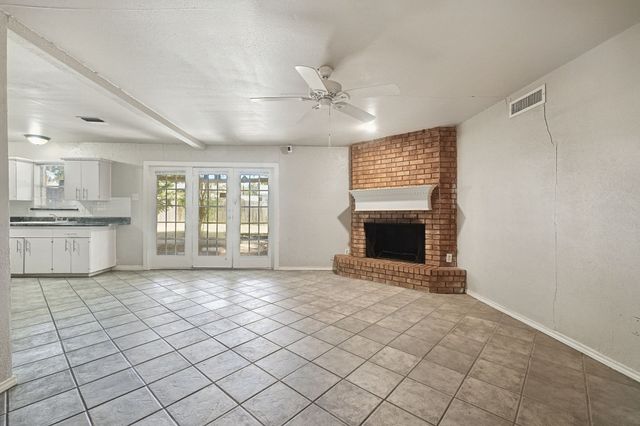 5321 Saddleback Road, Garland, TX 75043