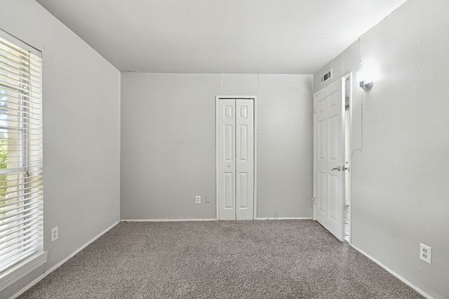 5321 Saddleback Road, Garland, TX 75043