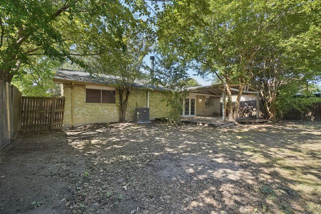 5321 Saddleback Road, Garland, TX 75043