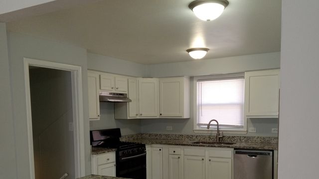 656 Saginaw Avenue, Calumet City, IL 60409