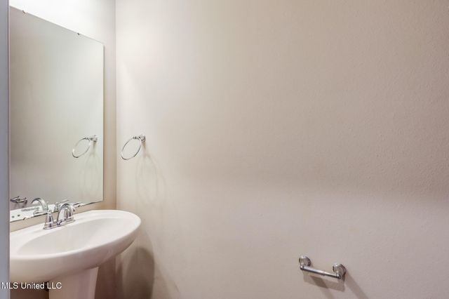 15587 Ollie Lane, Biloxi, MS 39532