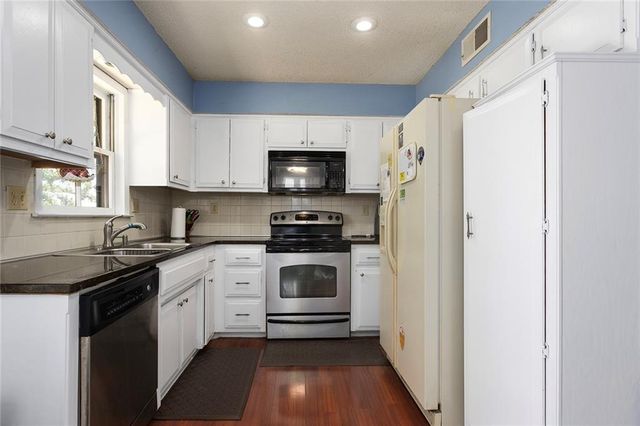 3300 NE 71st Terrace, Kansas City, MO 64119
