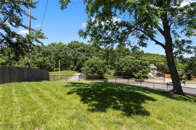 3300 NE 71st Terrace, Kansas City, MO 64119