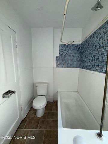 1413 Ironwood Avenue, Toledo, OH 43605