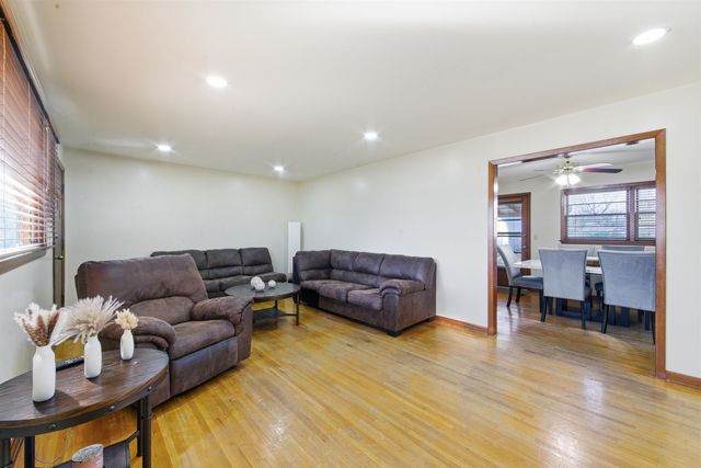 1516 W 33rd St. N., Wichita, KS 67204