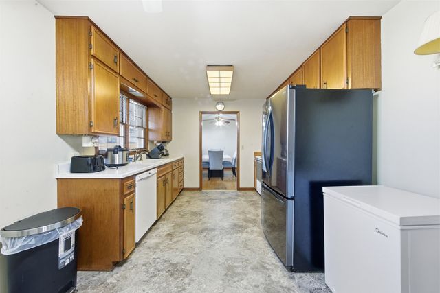 1516 W 33rd St. N., Wichita, KS 67204