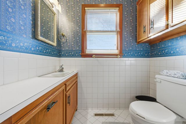 1516 W 33rd St. N., Wichita, KS 67204