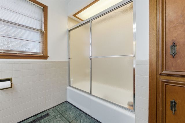 1516 W 33rd St. N., Wichita, KS 67204