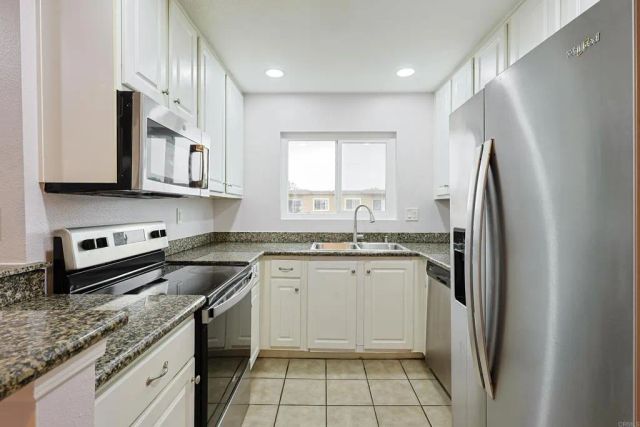 620 E Lexington Street East 16, El Cajon, CA 92020